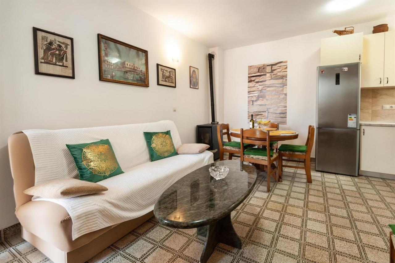 Apartments Antonija Omiš Kültér fotó