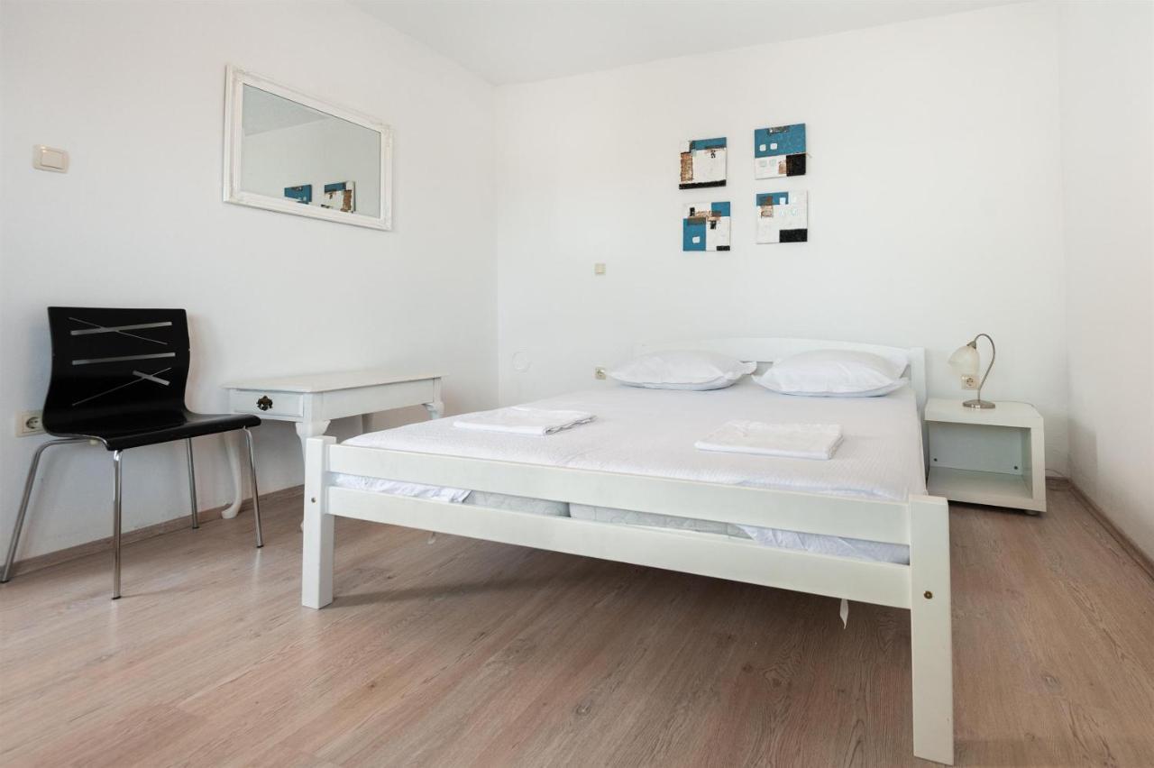 Apartments Antonija Omiš Kültér fotó